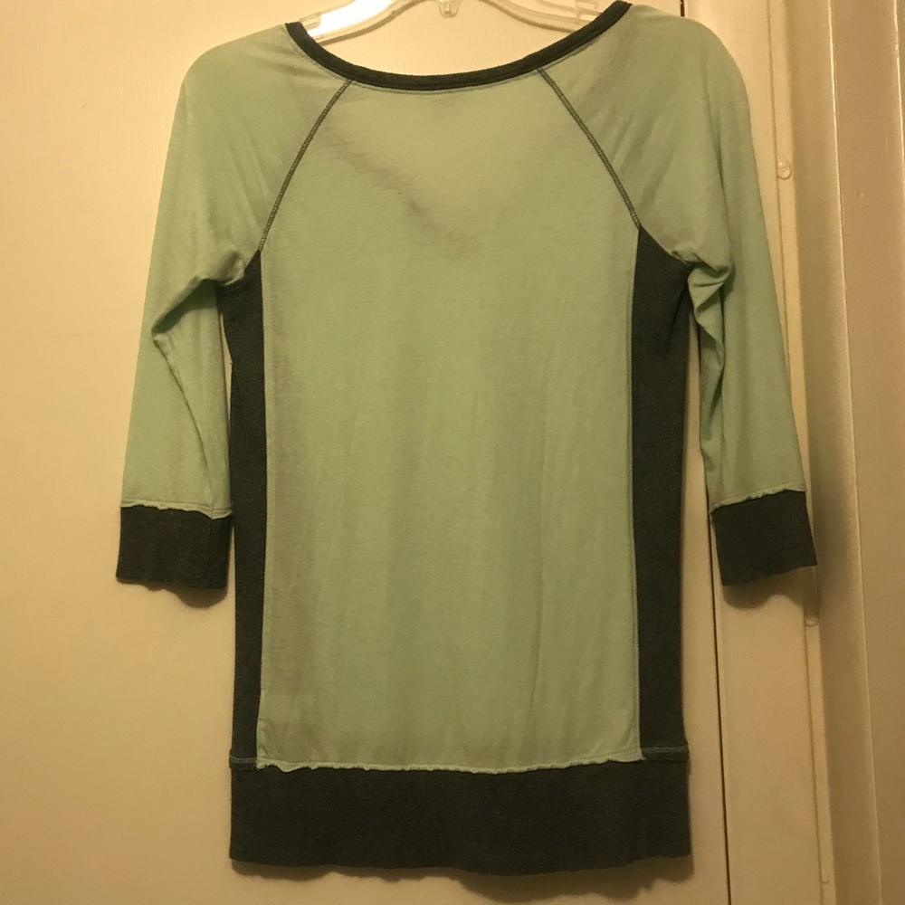 Express Top - Picture 5 of 6